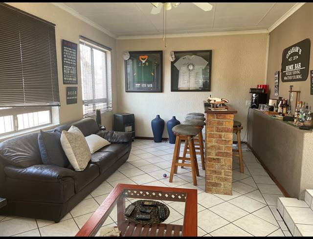 4 BEDROOM HOUSE FOR SALE IN SELCOURT